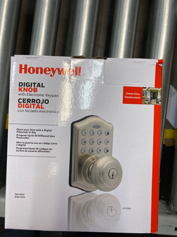 Photo 2 of Visit the Honeywell Store
3.6 3.6 out of 5 stars 108
Honeywell Safes & Door Locks BLE Electronic Entry Knob with Keypad, Square Faceplate, Satin Nickel