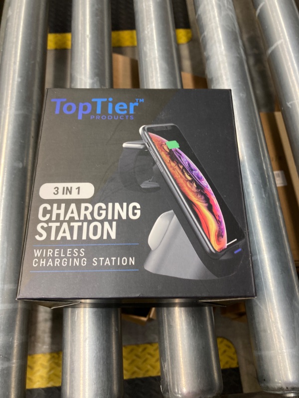 Photo 2 of Top Tier 3 in 1 Wireless Charging Station Apple & Samsung, iPhone Apple Watch Airpods Phone Charger and Qi Certified Devices