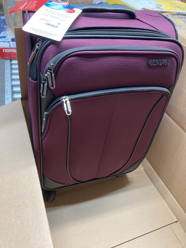 Photo 2 of American Tourister 4 KIX 2.0 20" Spinner