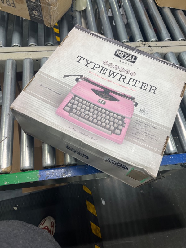 Photo 2 of Royal 79105Y Classic Manual Typewriter (Pink)
***In Factory Packaging***