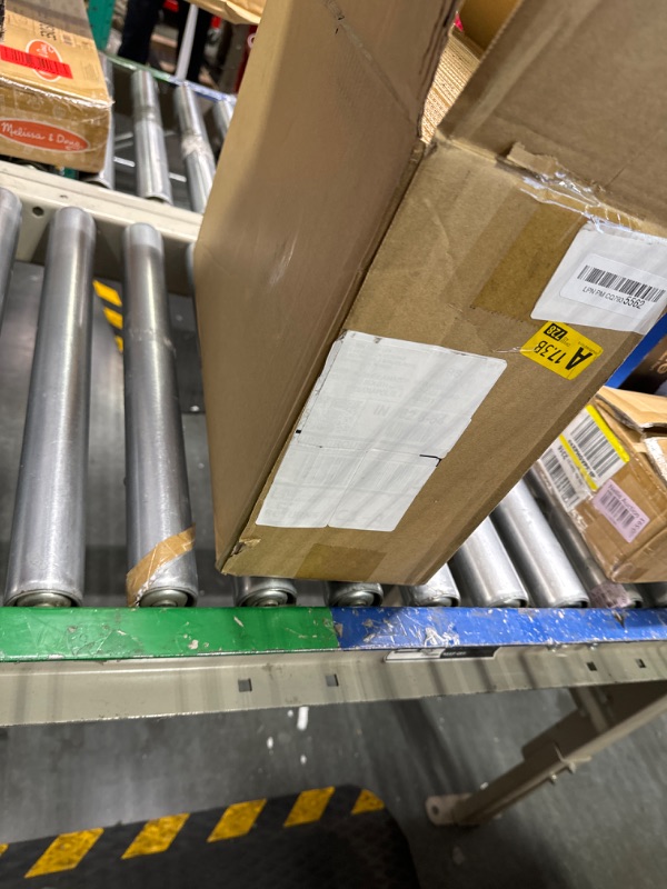 Photo 1 of Amazon Basics Cardboard Moving Boxes - 15-Pack, Small, 16" x 10" x 10" Small 15-Pack Moving Boxes