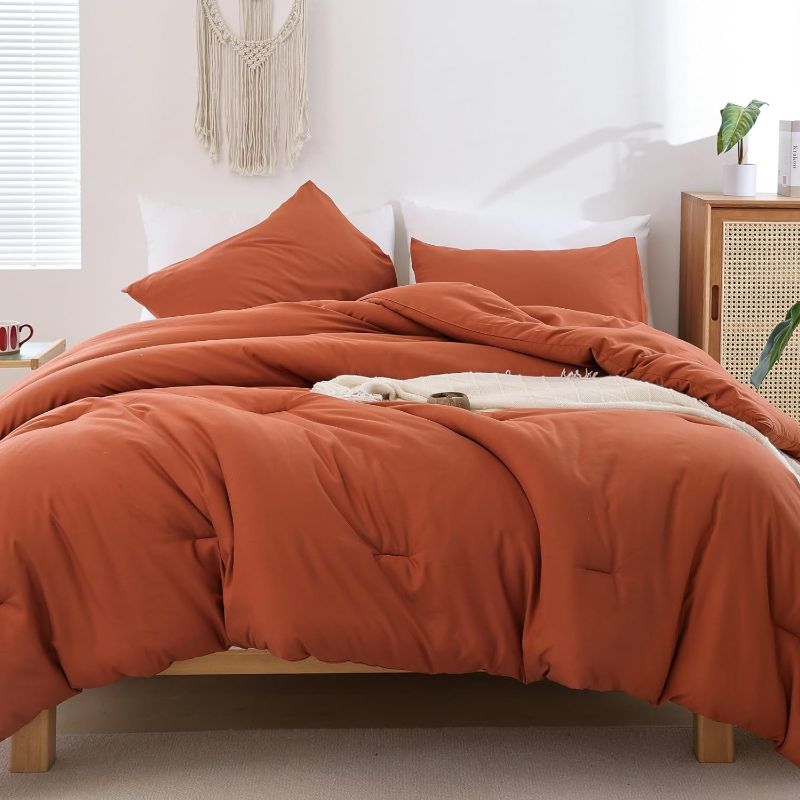 Photo 1 of **USED** ROSGONIA Terracotta Comforter Set Queen- 3pcs (1 Comforter & 2 Pillowcases) Simple Rust Solid Color Queen Comforter Set for Women and Men- Reversible Soft Warm Microfiber Comforter for All Season Queen Comforter 90"x90" Terracotta