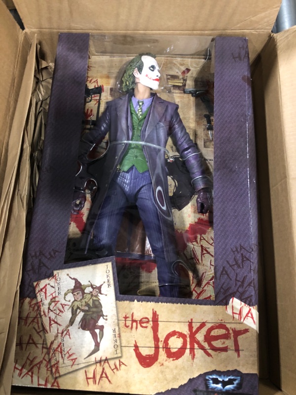 Photo 3 of DC Comics, The Dark Knight Movie, The Joker [Heath Ledger] Exclusive Action Figure, 7 Inches