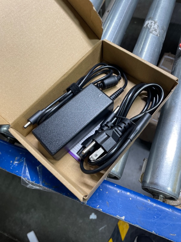 Photo 1 of 65W AC Charger for Dell Inspiron 17-7000 17-5000 17-3000 15-7000 15-5000 15-3000 13-7000 11-3000 2 in 1 Series 3558 3181 5100 5535 5555 5558 5559 5567 XPS 9350 9360 la65ns2-01 Charger Laptop Power