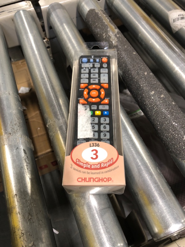 Photo 1 of CHUNGHOP Universal IR Learning Remote Control for Smart TV VCR CBL DVD SAT STR-TV CD VCD HI-FI, for All Brands IR Remote 3 in 1 Programmable Controller L336 3-Device