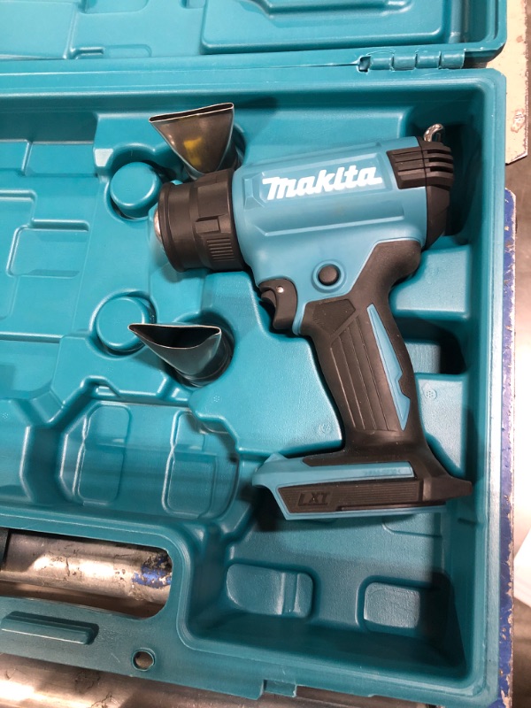 Photo 3 of 18V LXT Lithium-Ion Cordless Heat Gun (Tool Only)