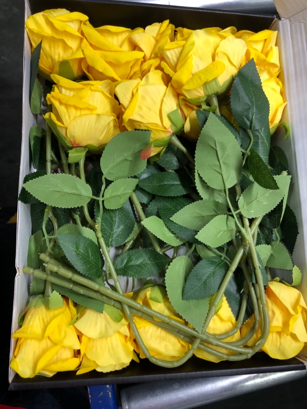 Photo 3 of 15Pcs Artificial Roses Velet Real Touch Single Stem Fake Roses Silk Realistic Bouquet Flowers Arrangements Home Office Garden Grave Party Wedding Decoration (Yellow-15p, Blossom Roses)