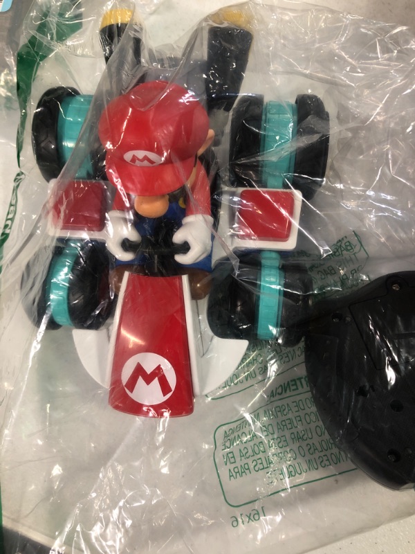 Photo 2 of *** NO REMOTE*** 

Super Mario 02497 Nintendo Super Mario Kart 8 Mario Anti-Gravity Mini RC Racer 2.4Ghz
