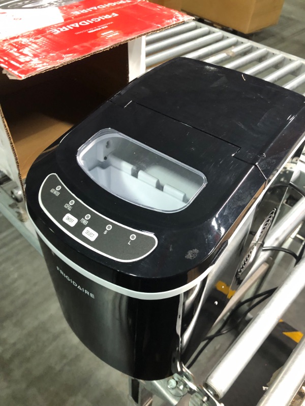 Photo 1 of \FRIGIDAIRE EFIC101-BLACK Portable Compact Maker, 26 lb per Day, Ice Making Machine, Black