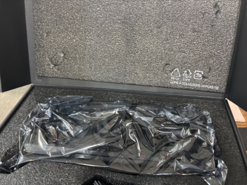 Photo 1 of ASUS TUF Gaming NVIDIA GeForce RTX™ 4070 Ti Super OC Edition Gaming Graphics Card (PCIe 4.0, 16GB GDDR6X, HDMI 2.1a, DisplayPort 1.4a) RTX 40 Super Series TUF Gaming RTX4070TI|OC|Black