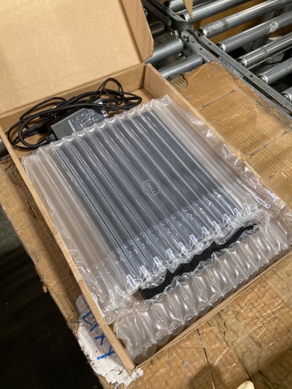 Photo 1 of Dell Latitude 7390 2-in-1 Touchscreen Laptop, i7 8650U 1.9Ghz, 16GB RAM, 512GB NVMe SSD, Thunderbolt 3, 1080p Full HD, Webcam, Windows 10 Pro (Renewed)