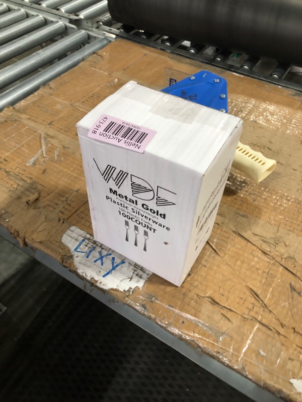 Photo 1 of WDF 100 Piece Gold Plastic Forks - 7.4inch Gold Forks Disposable - Gold Plastic Silverware for Dessert Cake - Heavy Duty Plastic Cutlery for Party, Weddings or Daily Using