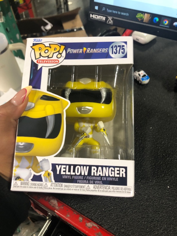 Photo 2 of Funko Pop! TV: Mighty Morphin Power Rangers 30th Anniversary - Yellow Ranger