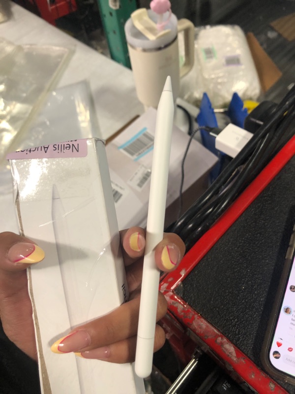 Photo 1 of Apple Pencil (USB-C)