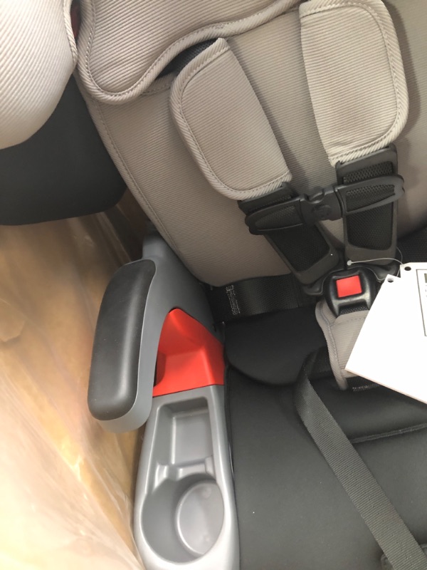 Photo 5 of Britax Grow with You ClickTight Harness-to-Booster, Gray Contour SafeWash ClickTight Gray Contour