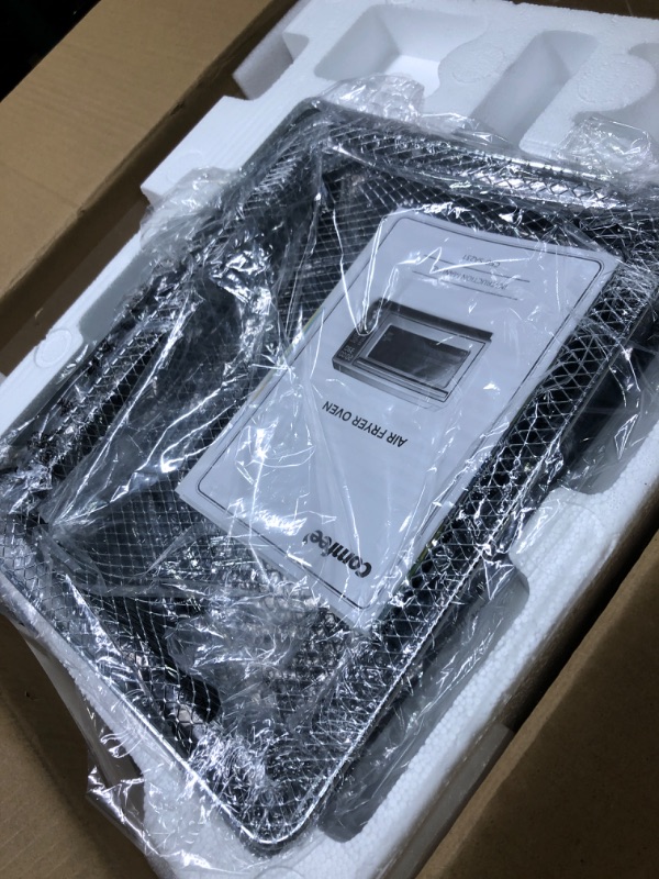 Photo 1 of **NON FUNCTIONAL//SOLD AS PARTS** COMFEE' Air Fryer Toaster Oven Combo, FLASHWAVE™ Rapid-Heat Technology Countertop Convection Oven with Bake Broil Roast, 6 Slices/12’’ Pizza/26.4 QT, 4 Accessories, 1750W
