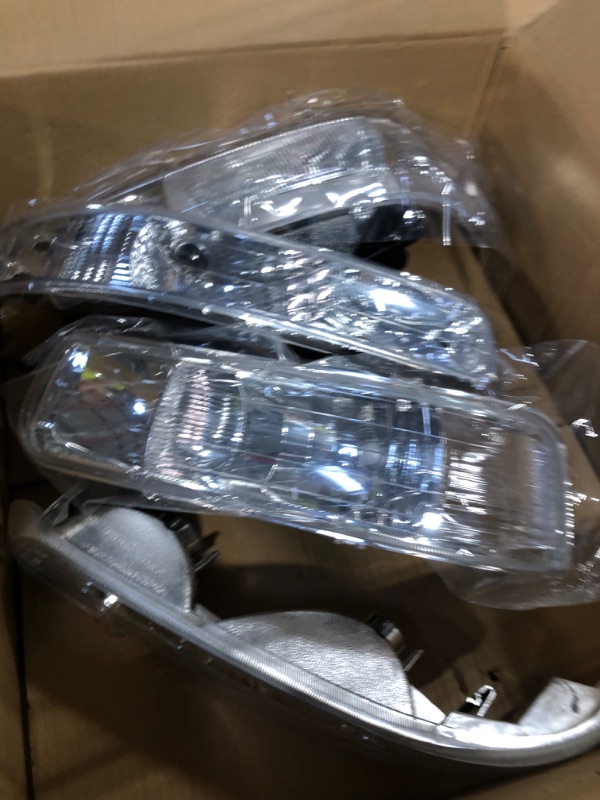 Photo 3 of Cxdar Headlight Assembly Compatible with 1999-2002 Chevy Silverado 1500 2500/2000-2006 Suburban 1500 2500 Tahoe, Headlamps with Bumper Lights, Fit OE Grill (Chrome Housing Clear Lens)