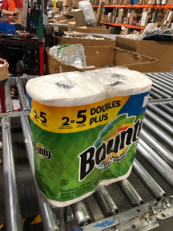 Photo 2 of Bounty Full Sheet Paper Towels, White, 2 Triple Rolls - 6 Regular Rolls (Pack of 2) 2 Count (Pack of 2)