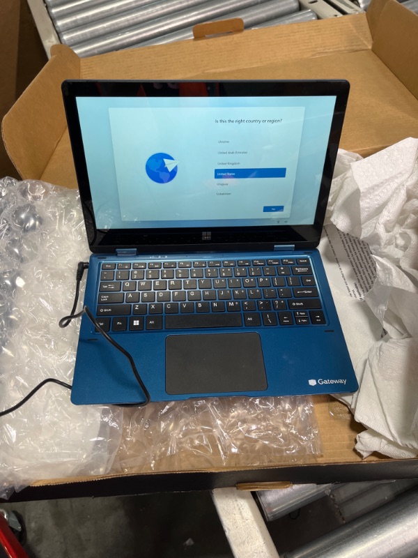 Photo 2 of ***ITEM HAS KEYBOARD ISSUES*** 

Gateway GWTC116-2BL 11.6 inch Touch 4GB 64GB eMMC Celeron N4020 1.1GHz Win10S, Blue, 11-11.99 inches
