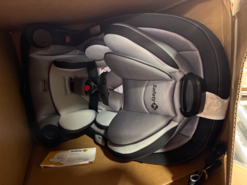 Photo 2 of Safety 1st Grow and Go All-in-One Convertible Car Seat High Street Original