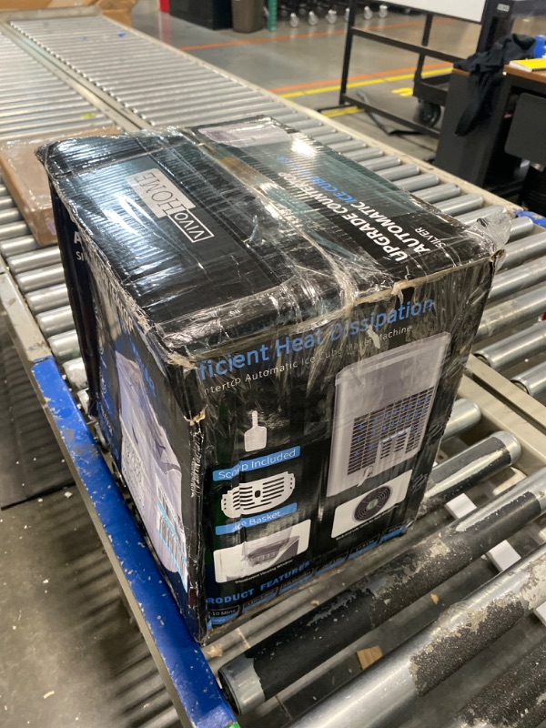 Photo 1 of VIVOHOME Electric Portable Compact Countertop Automatic Ice Cube Maker Machine with Hand Scoop 10 Ice Bags and Self Cleaning Function 27lbs/Day Silver Bullet Ice - 27lbs Silver