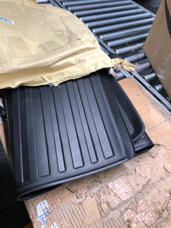 Photo 1 of Mixsuper Custom Fit Cargo Liner for 2020-2023 Mercedes-Benz GLE Class 5 Passenger GLE Trunk Liner All Weather Durable Odorless 3D Anti-Slip Rear Trunk Cargo Mat