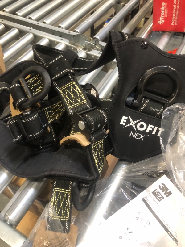 Photo 3 of 3M DBI-SALA ExoFit NEX 1113331 Full Body Arc Flash Climbing Harness, 4 PVC Coated Alum. D-Rings, Nomex/Kevlar Web, Comfort Padding, Locking QC Leg Straps, Medium, Black