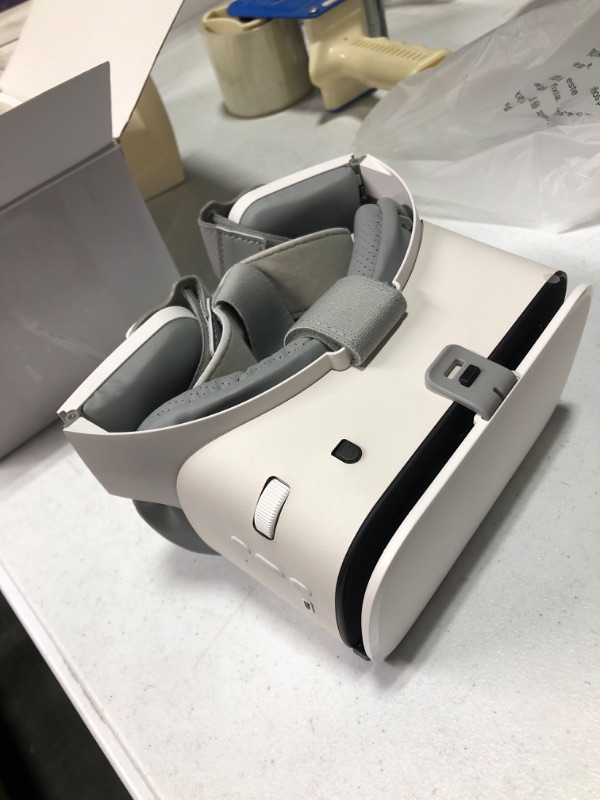 Photo 4 of 3D Virtual Reality VR Headset, VR Glasses Goggles with Bluetooth Headset, 3D Virtual Reality Glasses for iPhone/Samsung Movies and Games Compatible with iOS/Android, for iPhone Apple Android Phone.