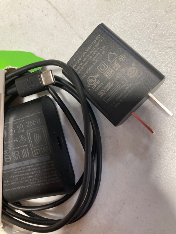 Photo 1 of Belkin SoundForm Connect AirPlay 2 Adapter & Airplay 2 Receiver - Wireless Streaming for Apple Devices to Bluetooth Speakers - Optical & 3.5mm Speaker Inputs for iPhone 14, 13, MacBook Pro & More