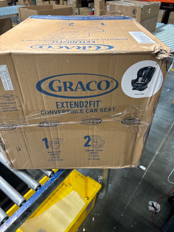 Photo 1 of Graco Extend2Fit Convertible Car Seat, Gotham