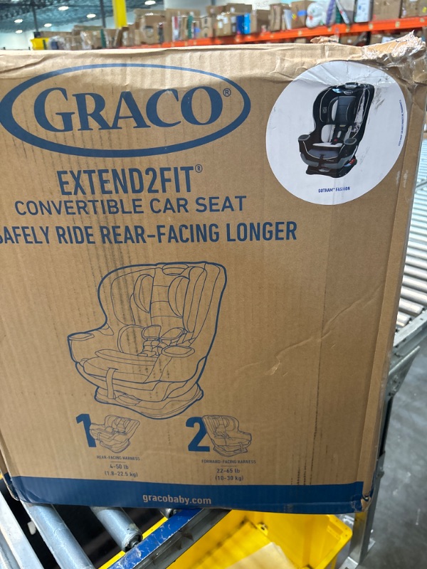 Photo 1 of Graco Extend2Fit Convertible Car Seat, Gotham