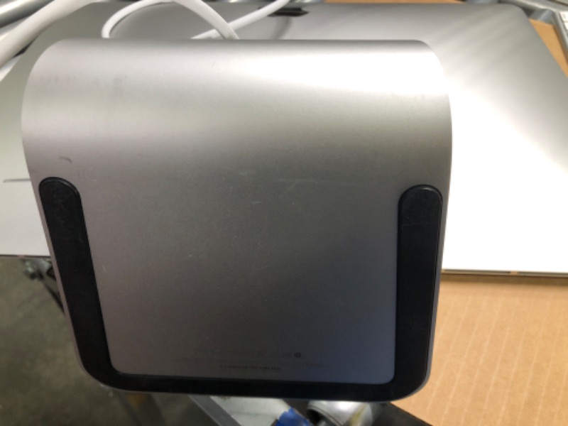 Photo 7 of iMac (21.5-inch, Late 2015) Renewed