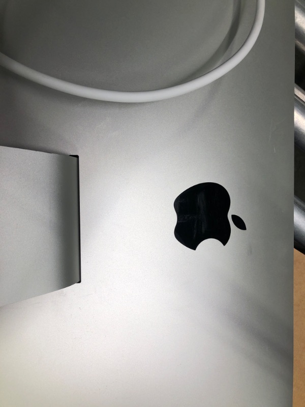 Photo 8 of iMac (21.5-inch, Late 2015) Renewed