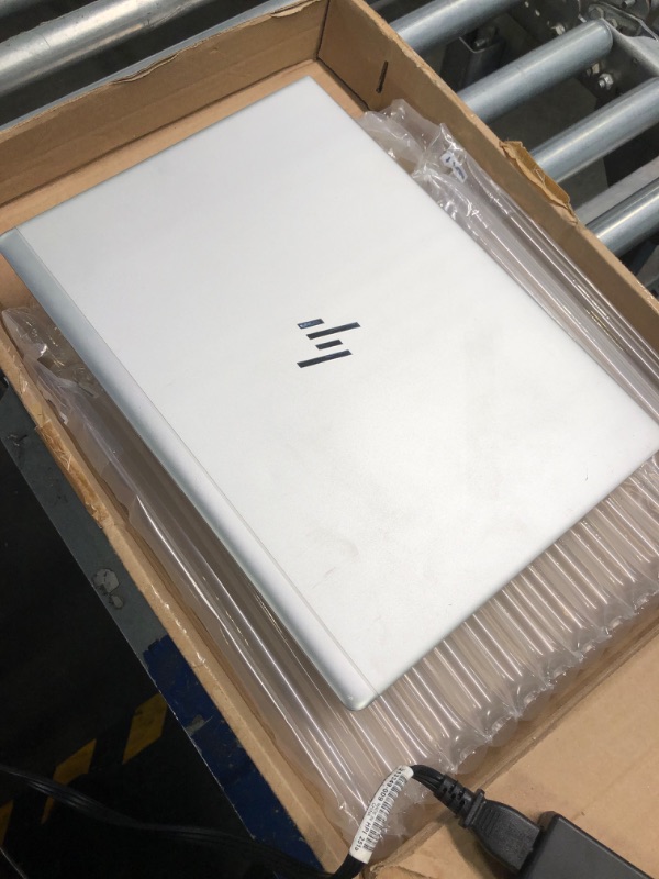 Photo 1 of HP EliteBook 840 G5 14 inches Full HD Laptop, Touch Screen, Core i5-8350U 1.7GHz , 16GB RAM, 256GB Solid State Drive, Webcam, Windows 10 Pro 64Bit (Renewed)