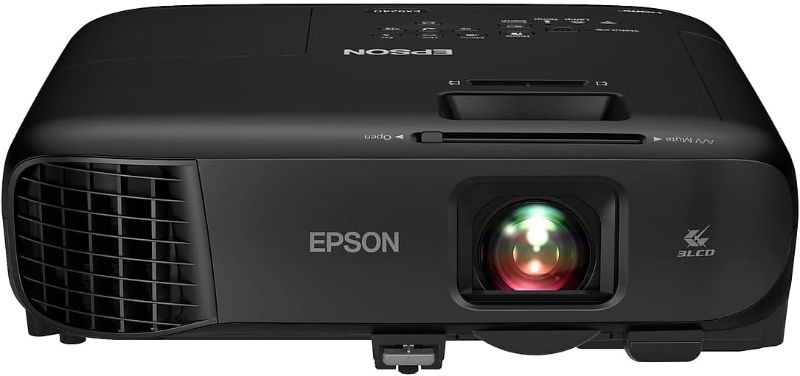 Photo 1 of Epson Pro EX9240 3-Chip 3LCD Full HD 1080p Wireless Projector, 4,000 Lumens Color Brightness, 4,000 Lumens White Brightness, Miracast, 2 HDMI Ports, Built-in Speaker, 16,000:1 Contrast Ratio ***USED**** 