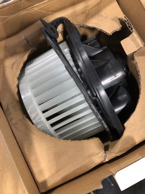 Photo 1 of ACDelco GM Genuine Parts 15-81646 Heating and Air Conditioning Blower Motor with Wheel