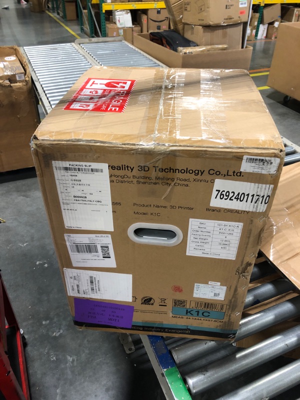Photo 1 of Creality K1C 3D Printer Up to 600mm/s Fast Speed, Reliable Carbon Fiber Printing, Anti-Vibration Design, Auto Calibration for Leveling, Pre-Assembled & Smart OS 3D High Speed Printer