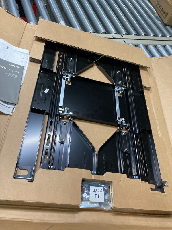 Photo 1 of SAMSUNG Full Motion Slim TV Wall Mount, Fits 82”and 85” TVs, Minimizes TV-to-Wall Gap, Adjustable Left and Right, Tilt and Swivel, VESA 600x400, Black (WMN-B30FB/ZA, 2022 Model) 82”-85”