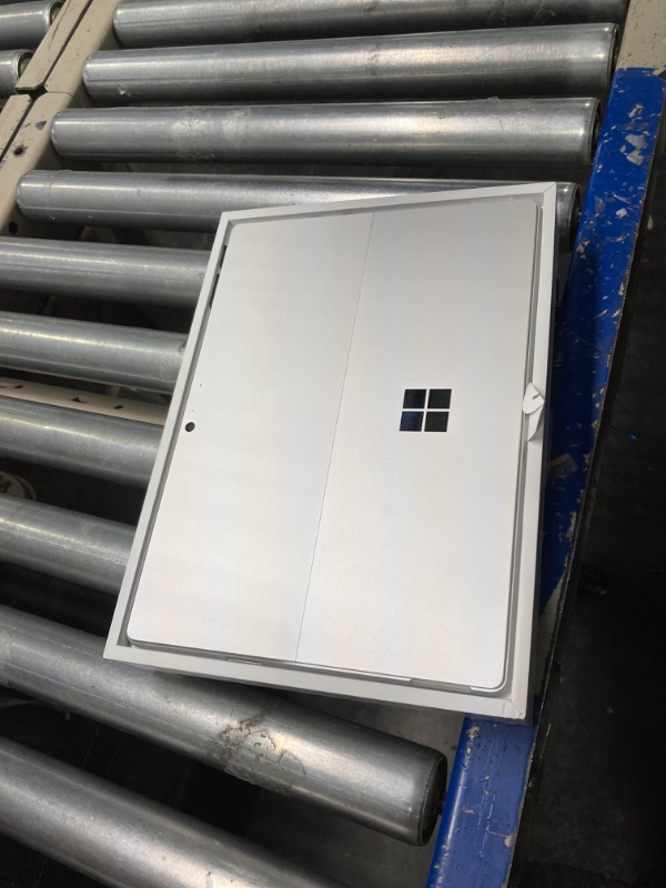 Photo 3 of Microsoft Surface Pro 9 13" Touch-Screen Intel Core i5-16GB Memory - 256GB SSD Platinum