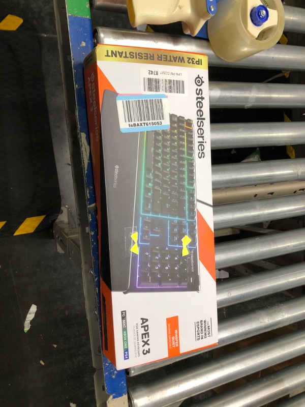 Photo 2 of SteelSeries Apex 3 RGB Gaming Keyboard – 10-Zone RGB Illumination – IP32 Water Resistant – Premium Magnetic Wrist Rest (Whisper Quiet Gaming Switch) - BR (Brazilian Portuguese)