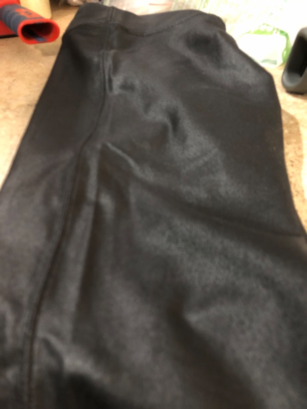 Photo 1 of medium black leggings 
