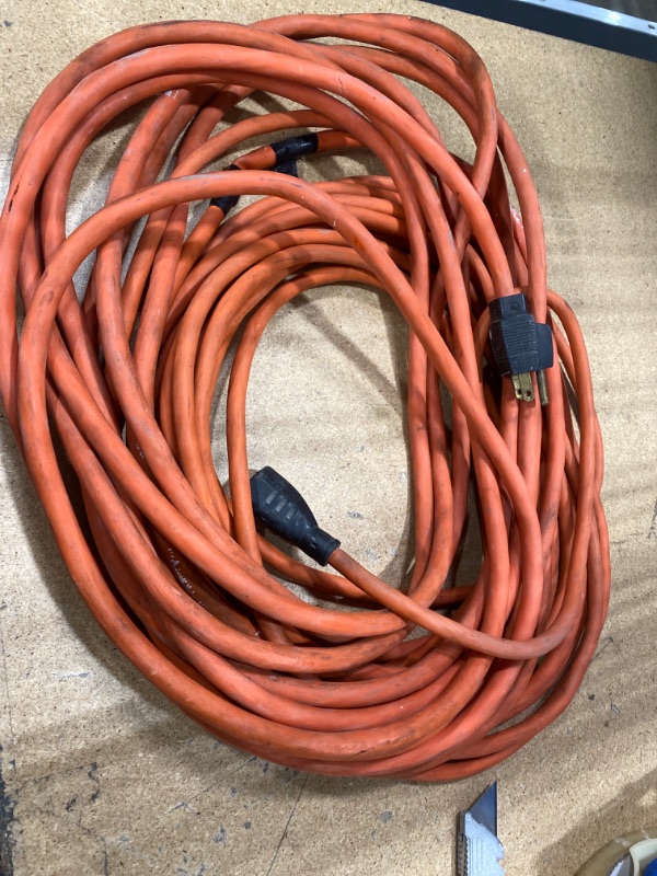 Photo 2 of 100 ft medium duty out door cord 