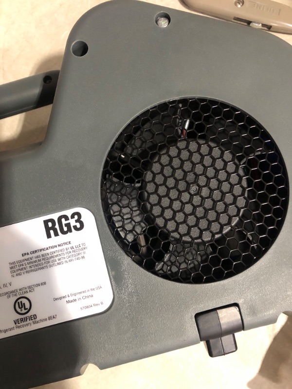 Photo 7 of * used * see all images *
Robinair (RG3 Portable Refrigerant Recovery Machine – 115V, 60Hz, for Both Liquid and Vapor Refrigerant, White