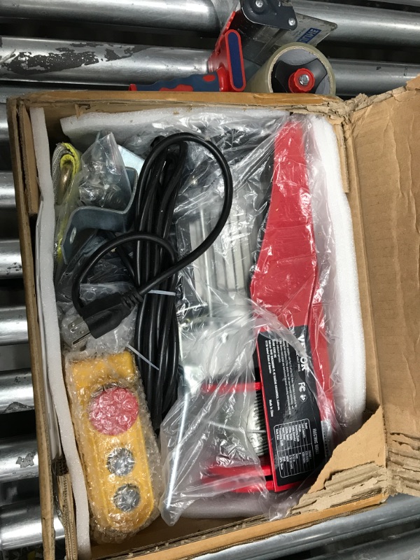 Photo 3 of ***Parts Only**VEVOR Electric Hoist, 440LBS Electric Winch, Steel Electric Lift, 110V Electric Hoist with Remote Control & Single/Double Slings for Lifting in Factories, Warehouses, Construction Site, Mine Filed Remote Control 2.0 440LBS