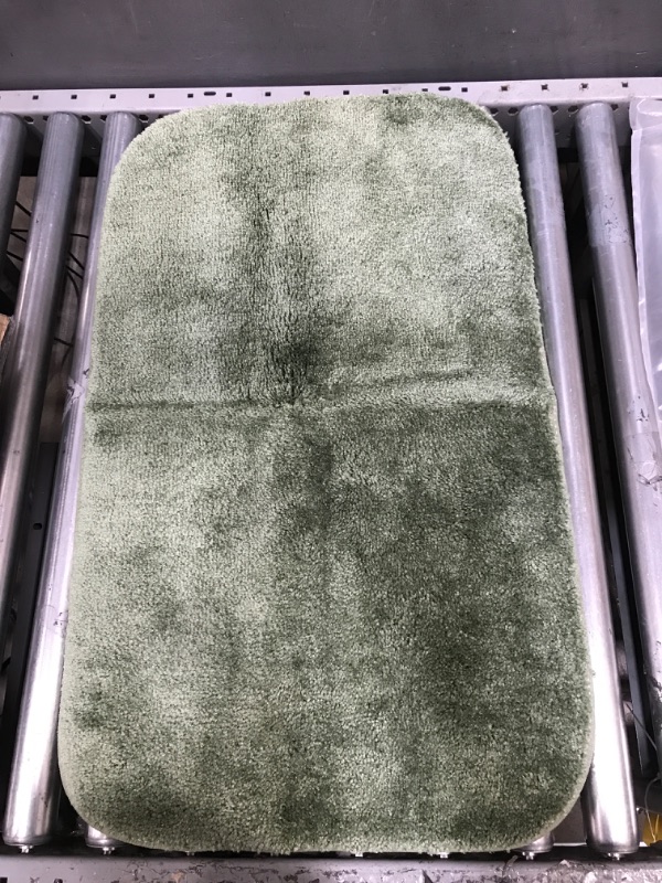 Photo 1 of 3pc Traditional Washable Nylon Bath Rug Set - Garland