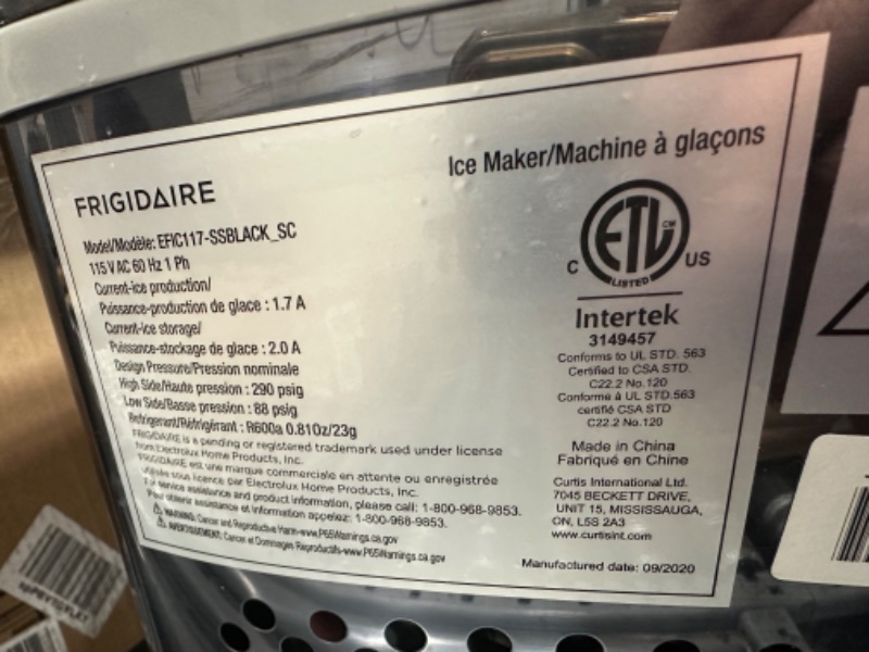 Photo 3 of **SEE NOTES**Frigidaire EFIC117-SSBLACK-COM EFIC117-SSBLACK 26 Lbs Portable Compact Maker, Stainless Steel Ice Making Machine, Medium, Black Stainless