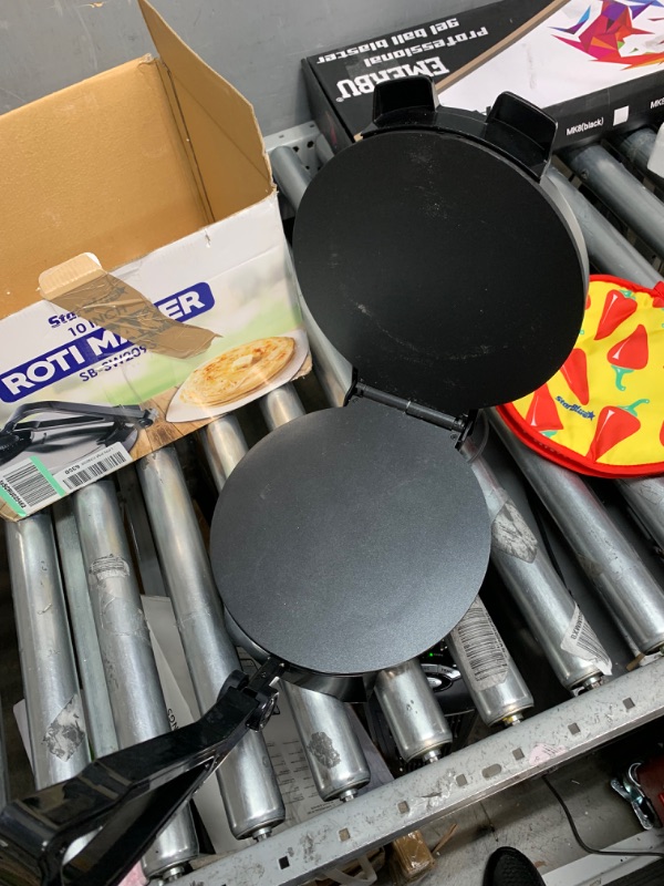 Photo 2 of 10inch Roti Maker by StarBlue with FREE Roti Warmer - The automatic Stainless Steel Non-Stick Electric machine to make Indian style Chapati, Tortilla, Roti AC 110V 50/60Hz 1200W