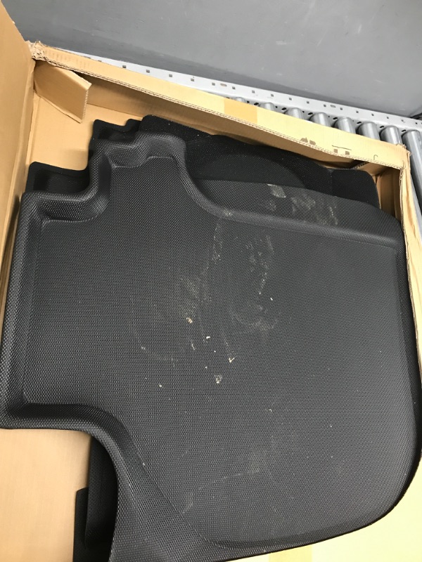 Photo 2 of DiffCar for 2019-2021 2022 2023 GMC Sierra/Chevy Silverado Floor Mats,2020 2021 2022 2023 GMC Sierra/Chevy Silverado 2500HD/3500HD Crew Cab,Front Bucket Seat&Rear Row with Factory Carpeted Storage box