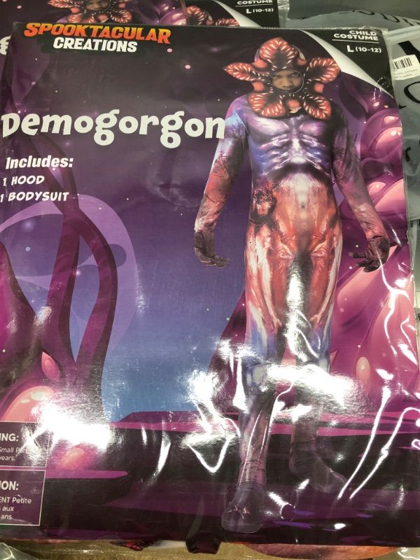 Photo 1 of demogorgon large costume