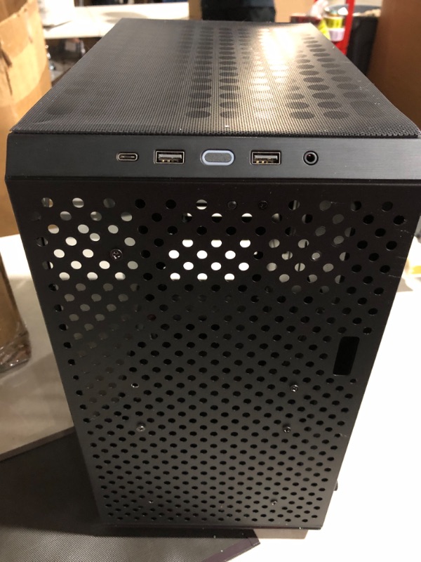 Photo 5 of * used * damaged * see all images *
Cooler Master Q300L V2 Micro-ATX Tower, Magnetic Patterned Dust Filter, USB 3.2 Gen 2x2 (20GB)